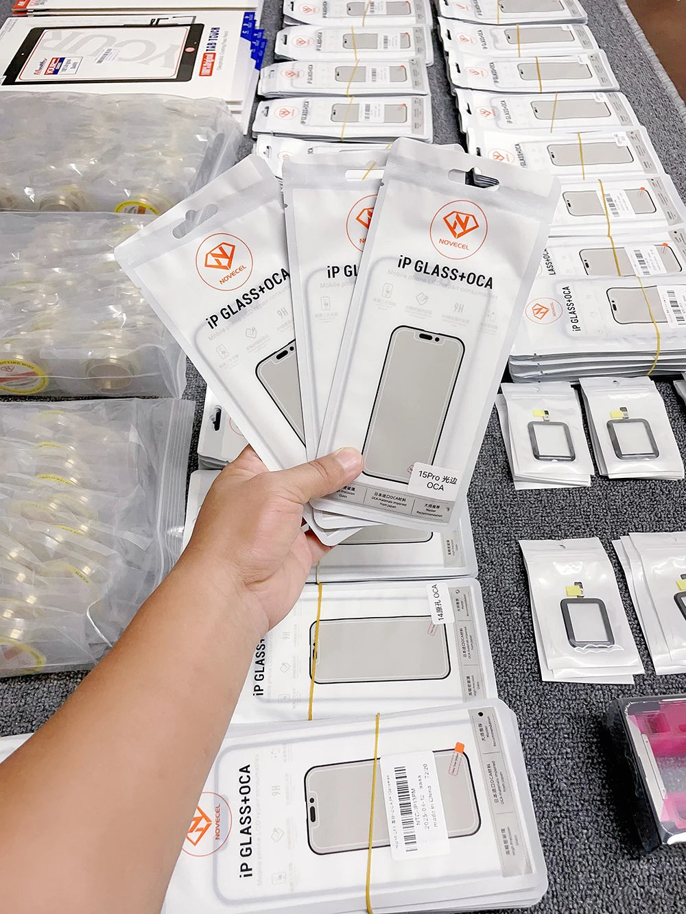 Novecel 10pc New 17Pro max Front Screen Outer Glass+OCA For iPhone 16 11 12 13 14 15 Plus Pro Max LCD External Lens Replacement